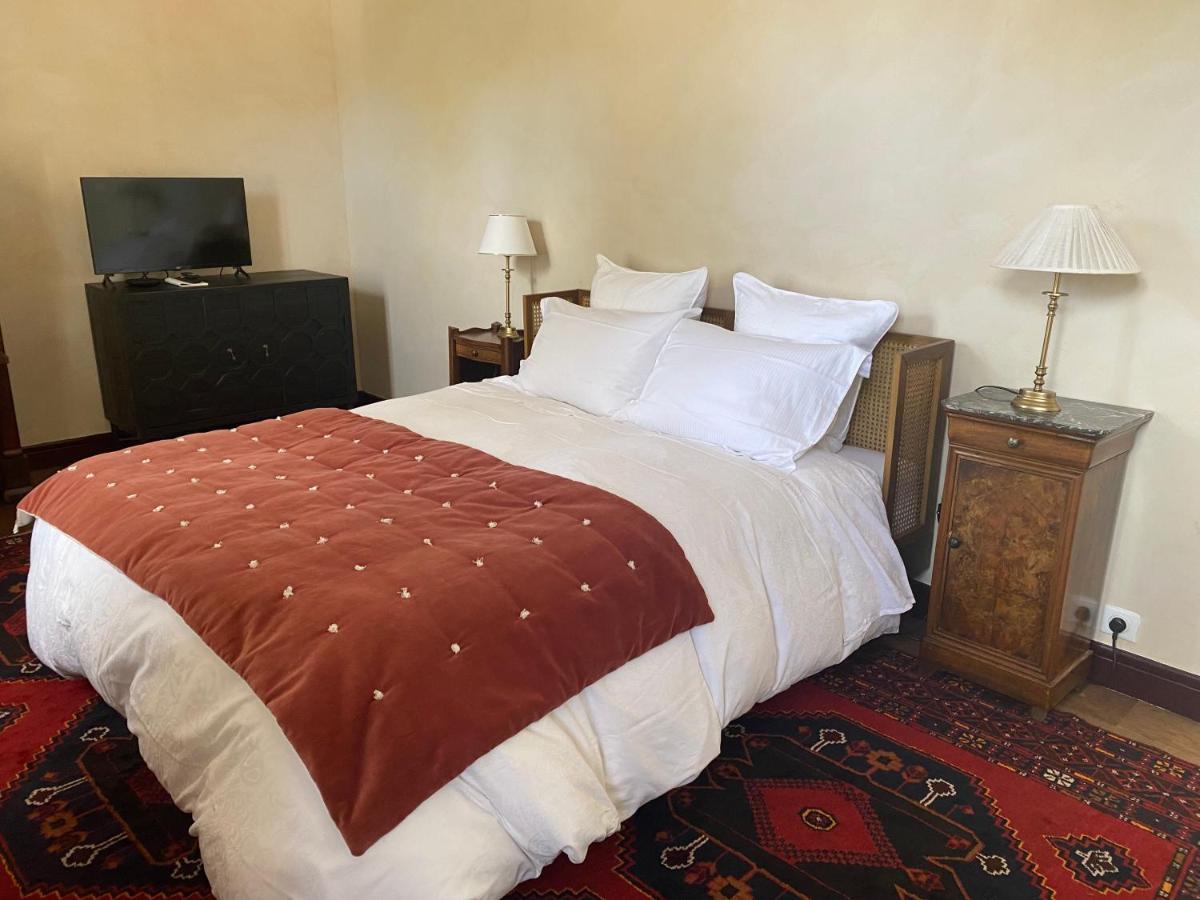La Thebauderie Hotel Montfort-lʼAmaury Eksteriør billede